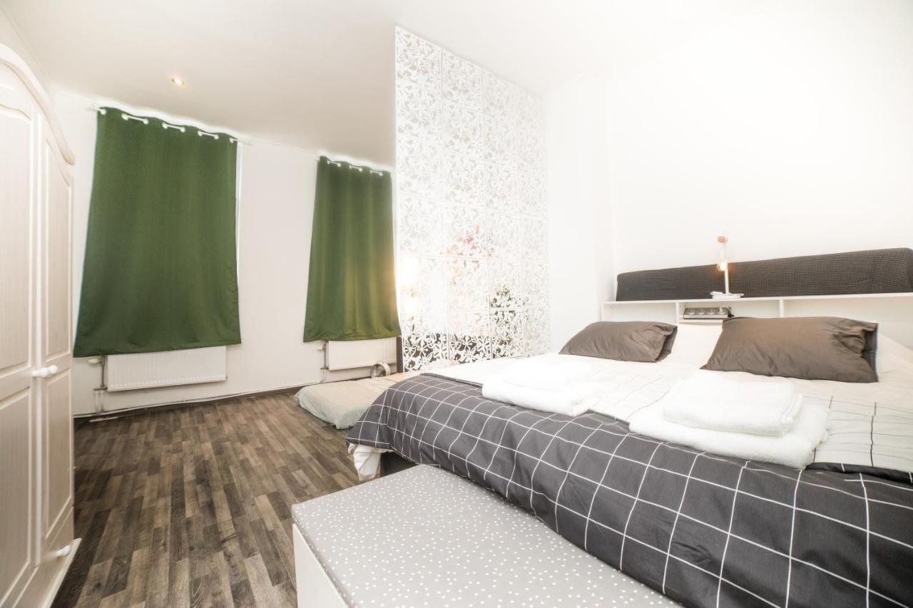 City Centre Hidden Gem! Apartment For Up To 3 People Brussels Luaran gambar